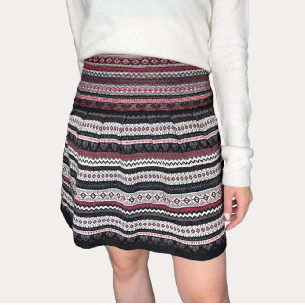 Princess Vera Wang Skater fit and flare skater skirt. Fair aisle print. NWOT.